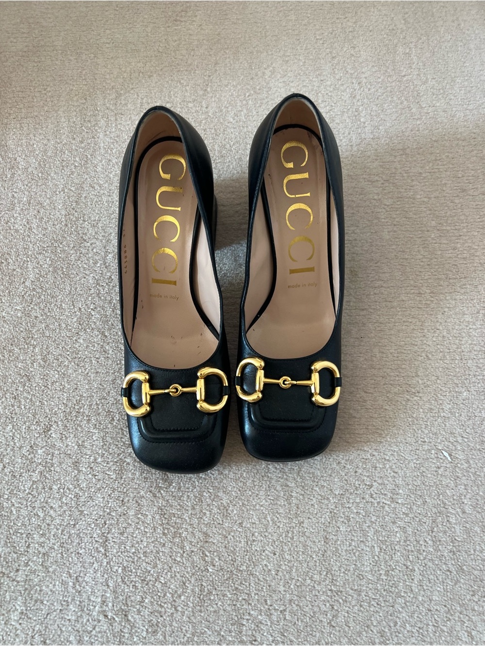Gucci Black Leather Pumps with Gold Horsebit Detail